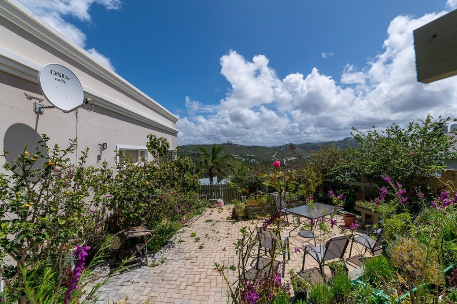 4 Bedroom Property for Sale in Knysna Heights Western Cape